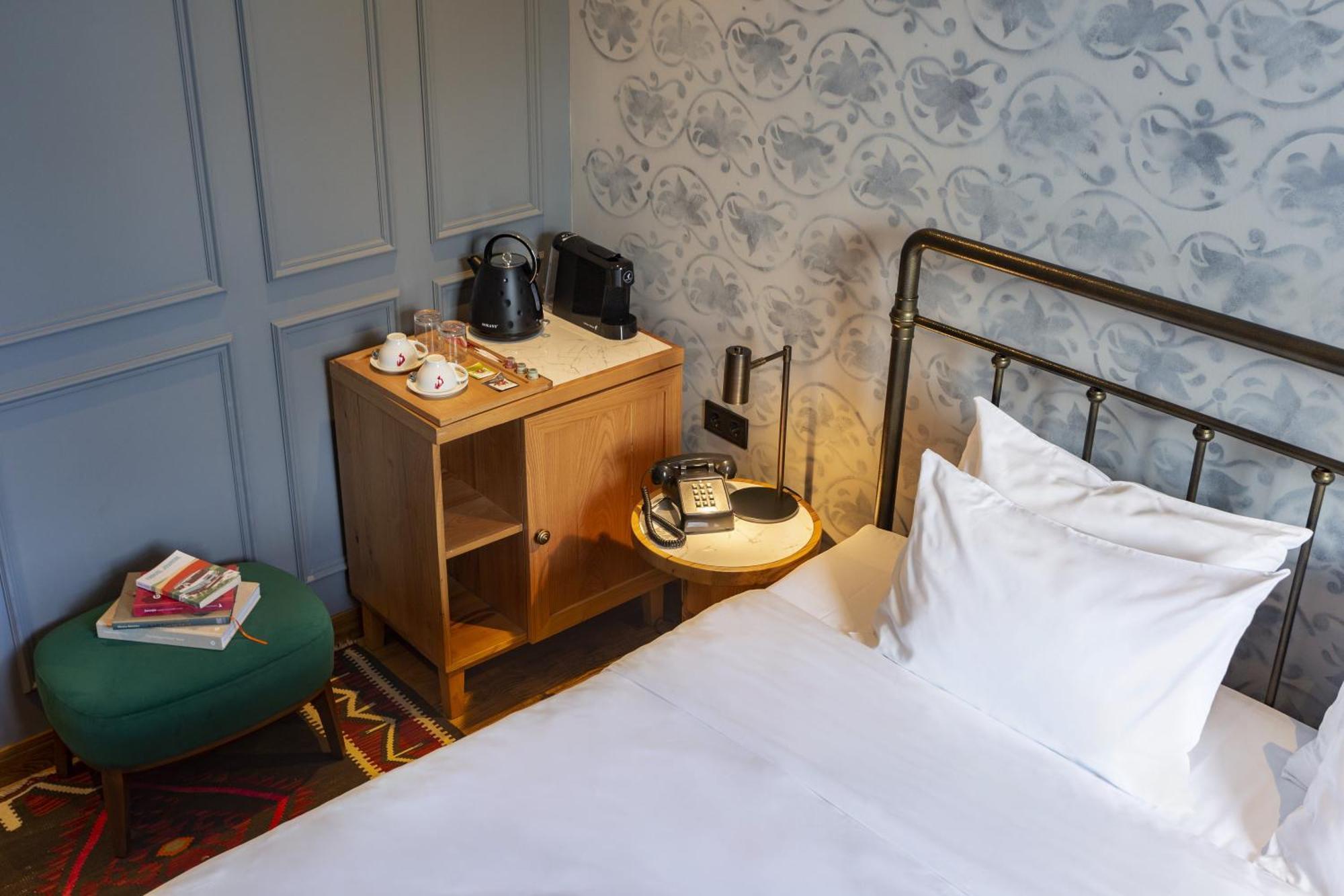 The Blue Fox Hotel Тбілісі Екстер'єр фото
